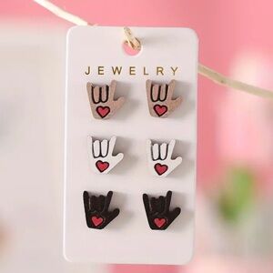 🌼 Heartfelt Love Wooden Earrings